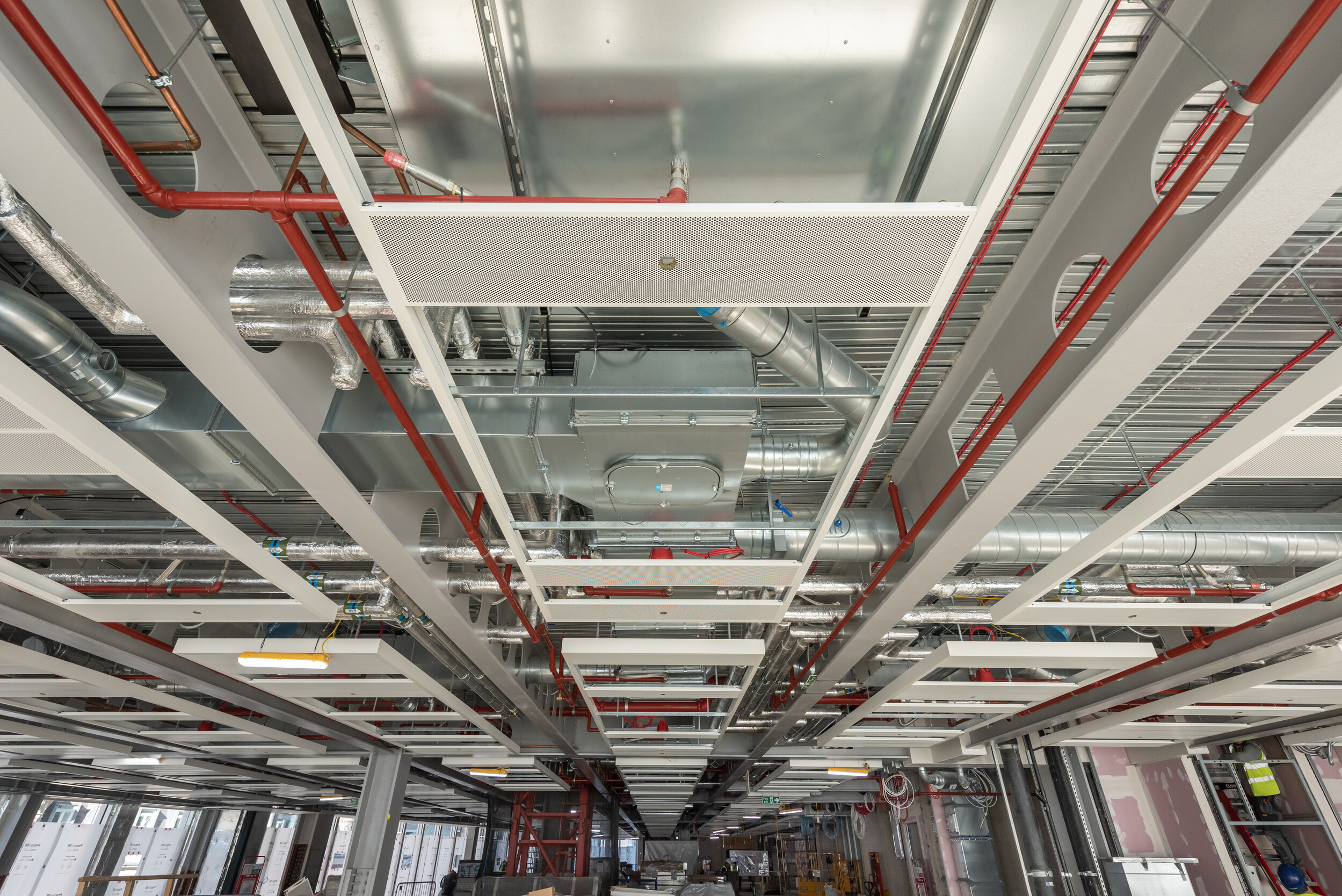 8 Bishopsgate beams